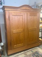 Bauernschrank / Massivholzschrank