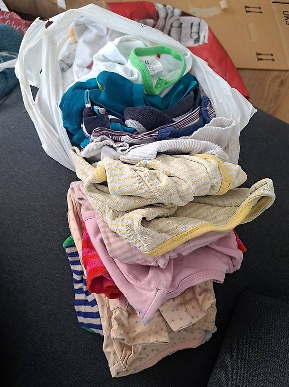 Lotti & Set di vestiti: Babykleider grösse 68 – Usato da Uhwiesen venduto da Marthalen02