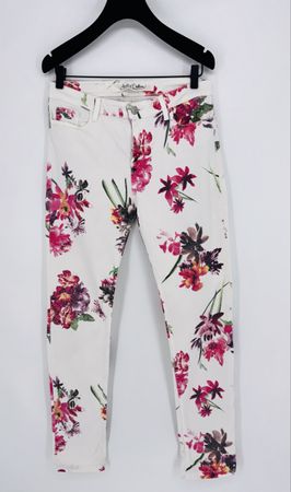 # WOMAN - Hose Gr. 38 - AVIDA DOLLARS #