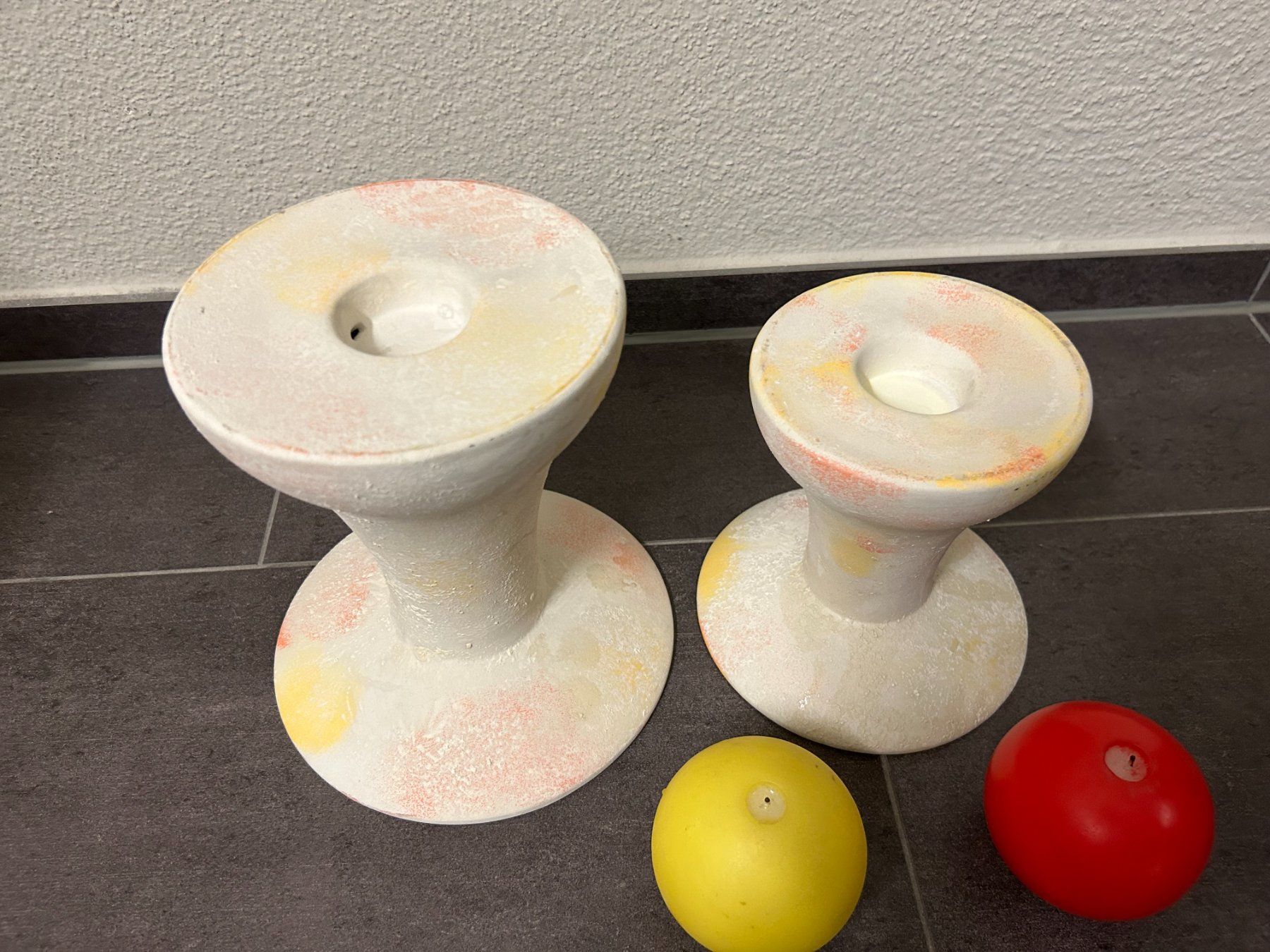 Tutte le decorazioni: 2 Dekorationsständer mit zwei runden Kerzen – Usato da Hagendorn venduto da Teora66 3