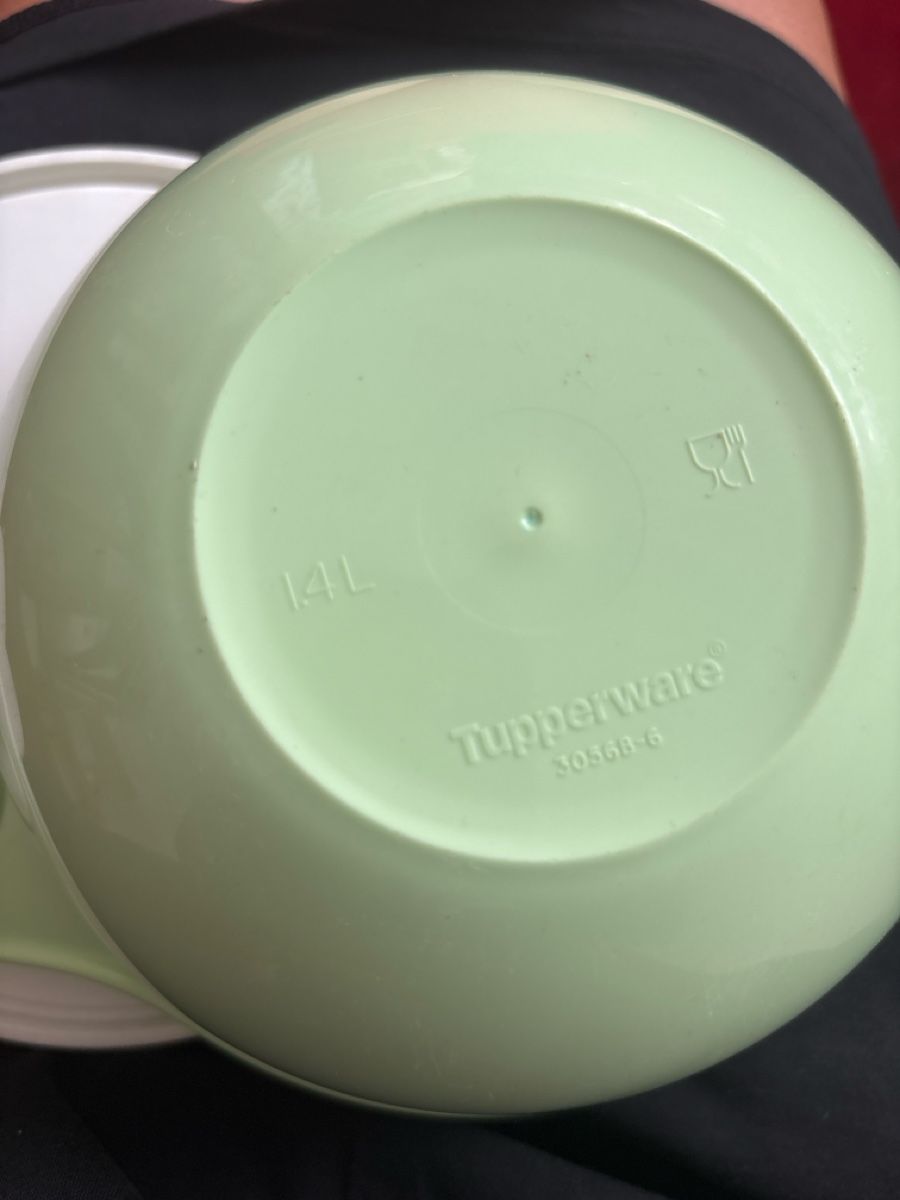 Tupperware Contenitori & Simili: Tupperware Vorratsdose grün mit Deckel gebraucht – Usato da Flawil venduto da lar_582m 1