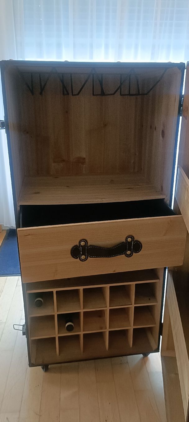 Cassapanche: Bar-Schrank Truhe auf Räder – Usato da Rothenburg venduto da Guidolino 4