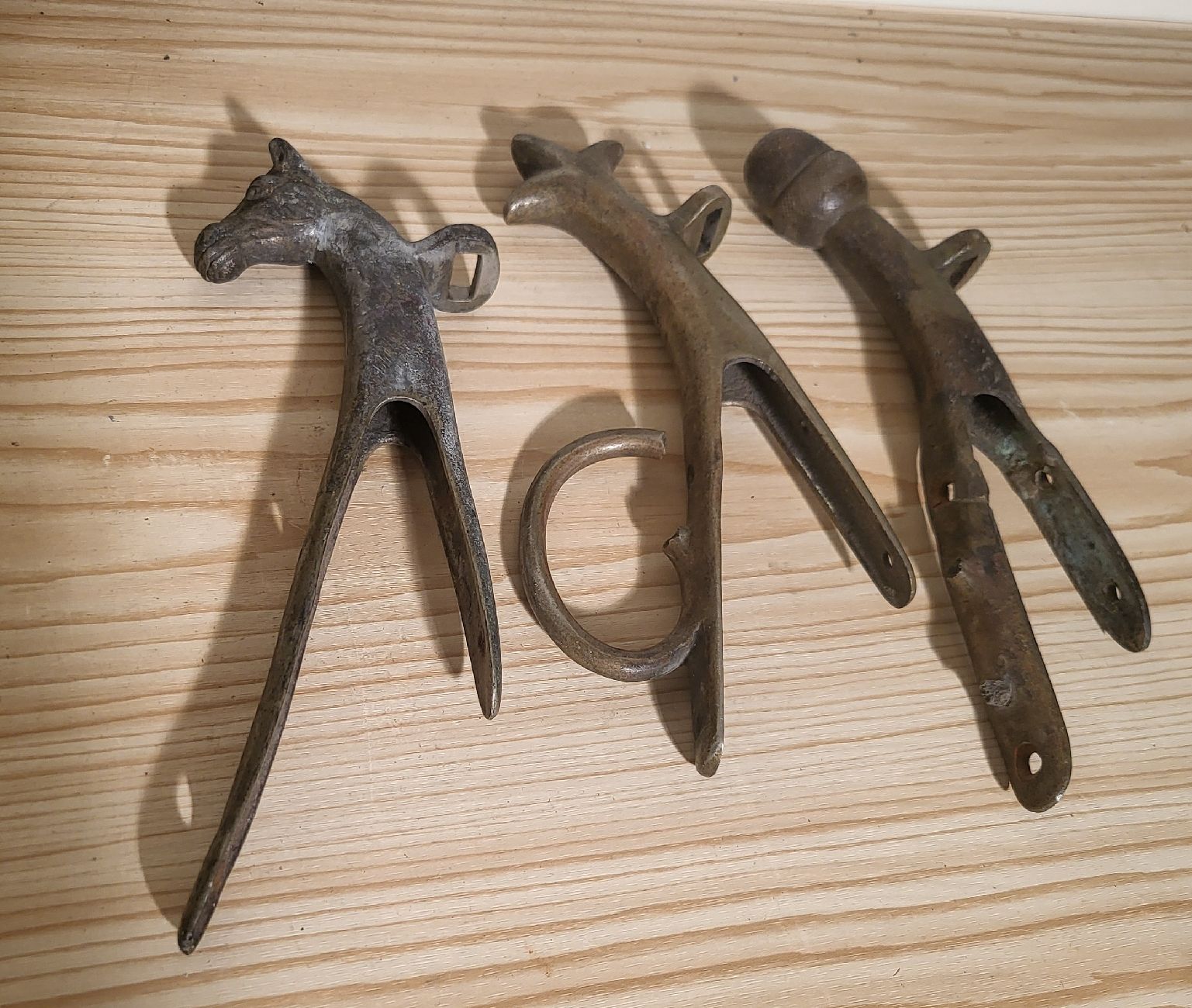 Figuren: Figuren auf einen Pferdekummet, Messing – Gebraucht aus Zürich von thn_gx89