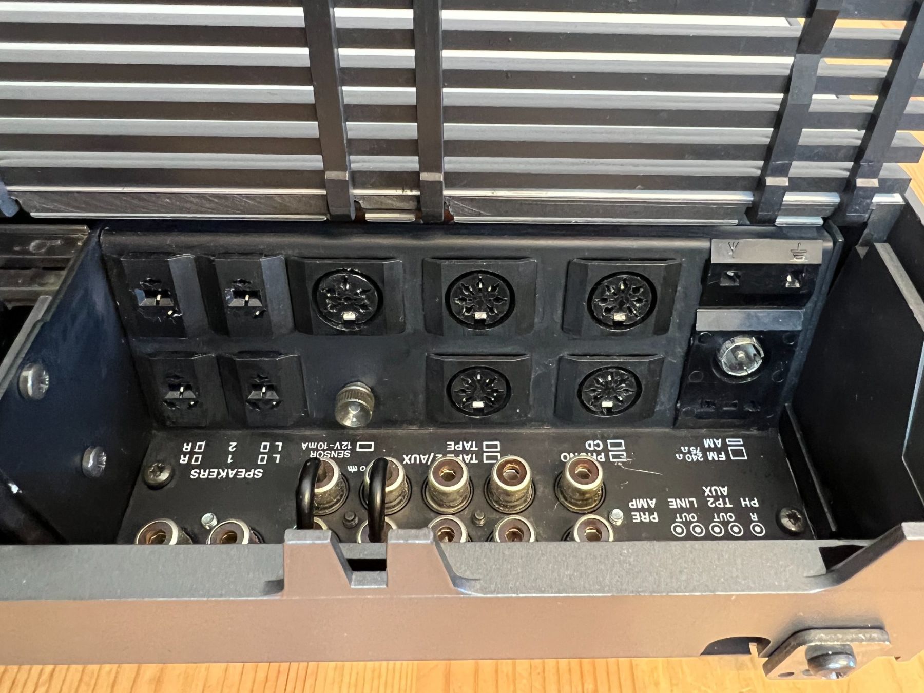Amplificateurs: Bang & Olufsen Beomaster & Master Control Panel 5500 – Défectueux à Egg b. Zürich par Frank999 7