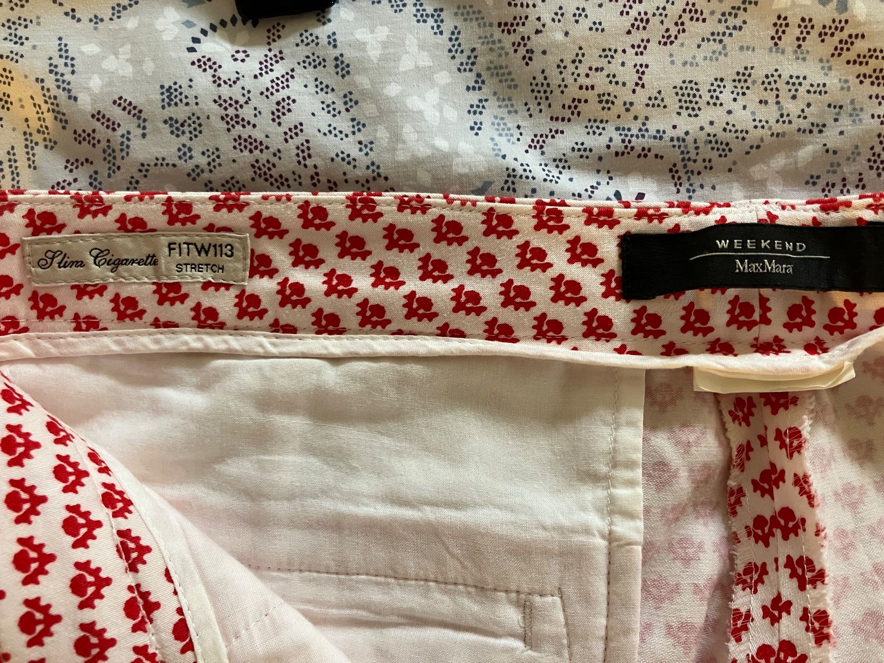 Hosen: MaxMAra Weekend - pantalon blanc à motifs rouge – Gebraucht aus Vich von SophieCo 4