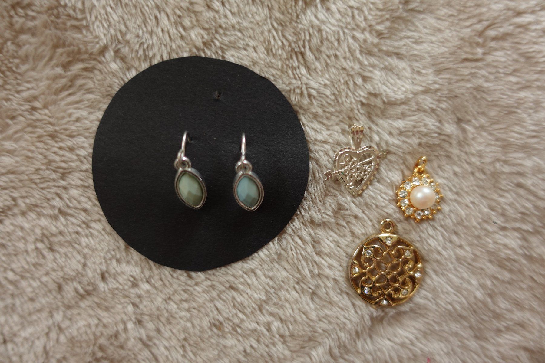 Altri gioielli: 1 schönes 41 teiliges Modeschmuck Set – Usato da rorschach venduto da Babsi64 3