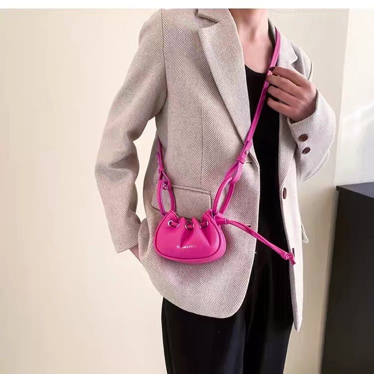Taschen für Damen: Pink bag  – Neu (gemäss Beschreibung) aus Zürich von huj_877c 1