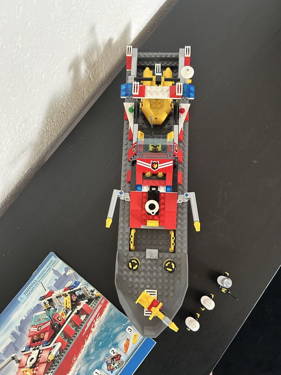 Lego Baukästen: Lego City 7906 Fireboat – Gebraucht aus Wisen SO von tob_7wwn 3