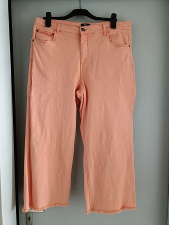 Jeanshose 3/4 Länge, breite Schnitt, in Orange, Grösse 44