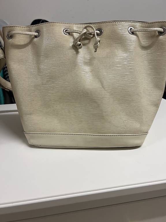 Louis Vuitton Borse da donna: Louis Vuitton Epi Noe Elfenbein – Usato da Oetwil am See venduto da leu_w8pb