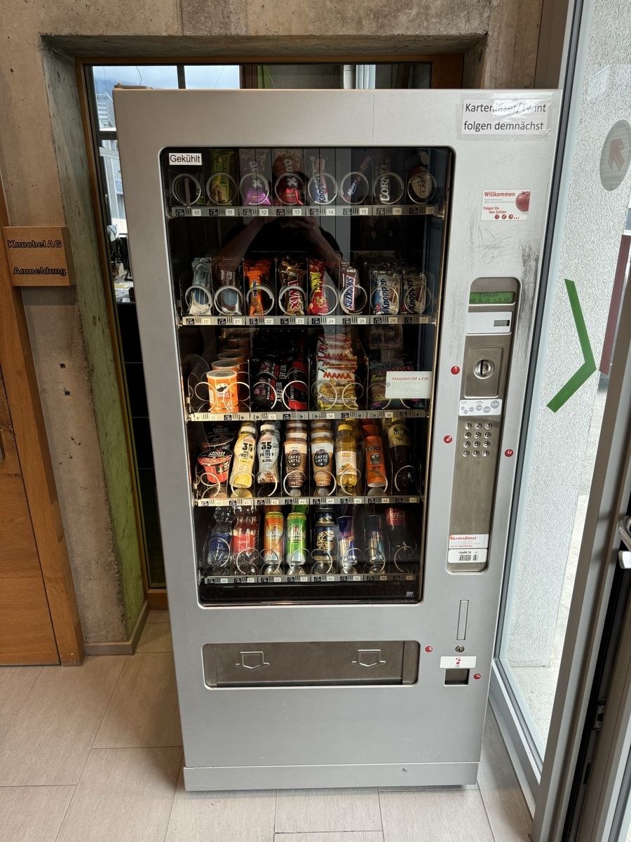 Selecta Autres pour la gastronomie & hôtellerie: Selecta Snackautomat – D'occasion à Chur par KnuchelJero