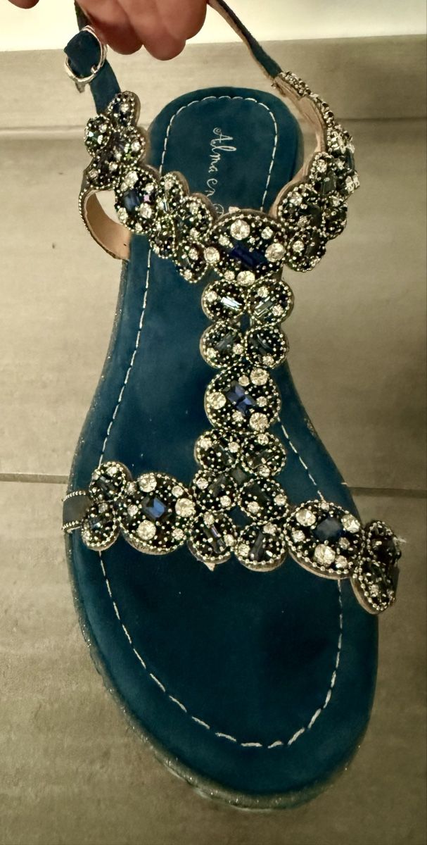 Scarpe da donna: Alma en pena Sandalen – Nuovo (secondo la descrizione) da Davesco-Soragno venduto da tin_6xjv 3