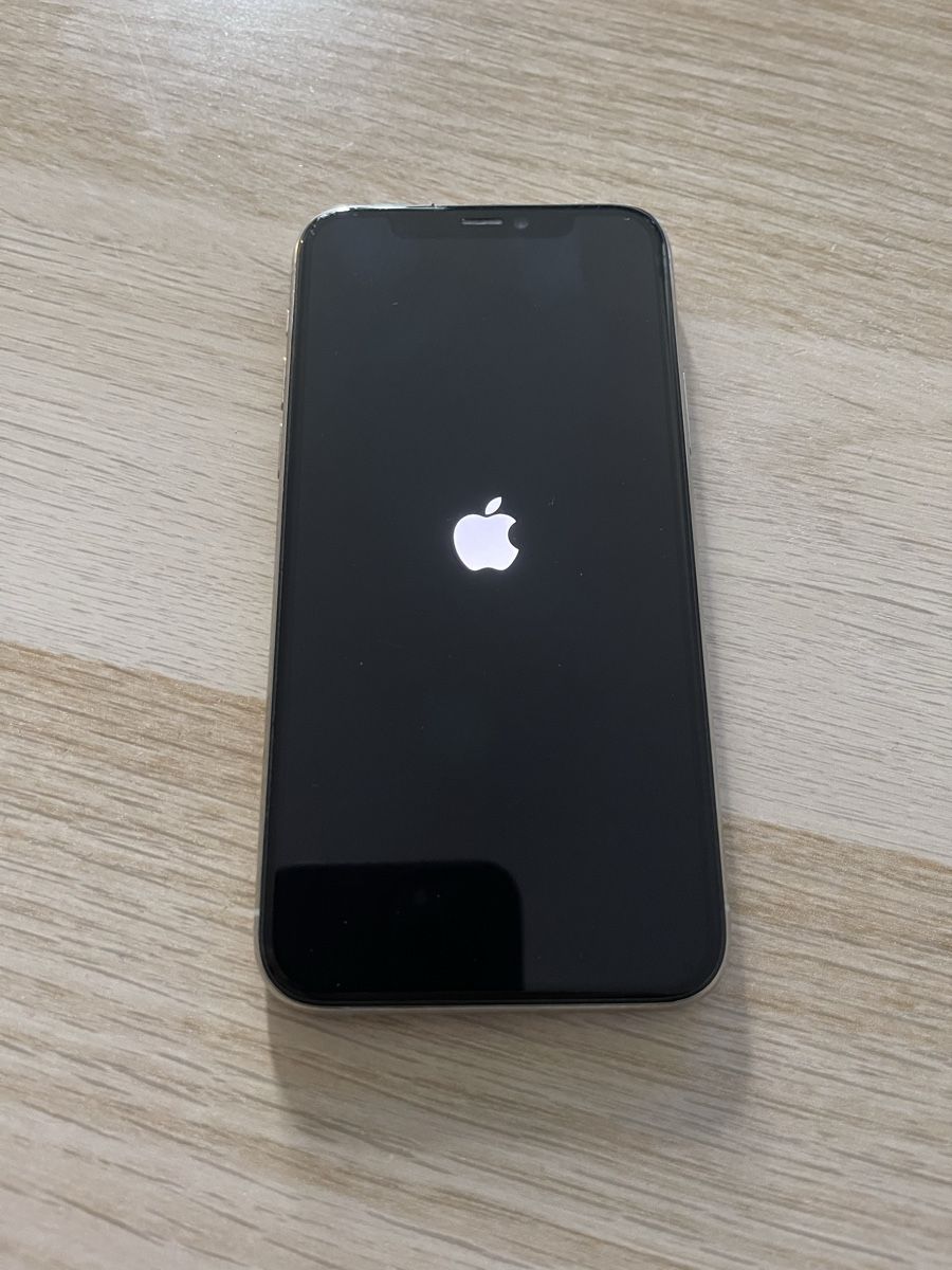 Apple Telefoni cellulari / Smartphones: IPhone 11 Pro – Difettoso da Biel/Bienne venduto da ML31 2