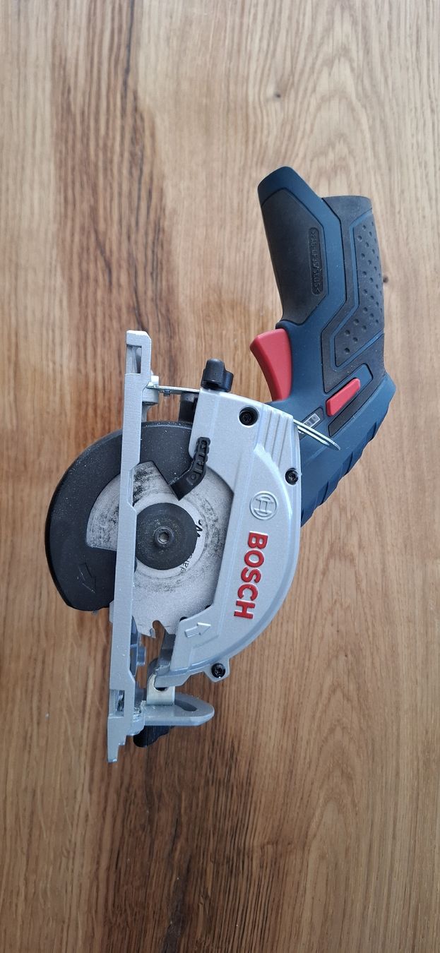 Bosch Tutti gli attrezzi: Bosch 12v Handkreissäge – Usato da Guntershausen venduto da Jtattoo