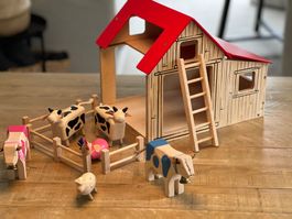 Schöner Holzstall für Kinder zum spielen aus England