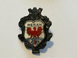 1 Pin Meran