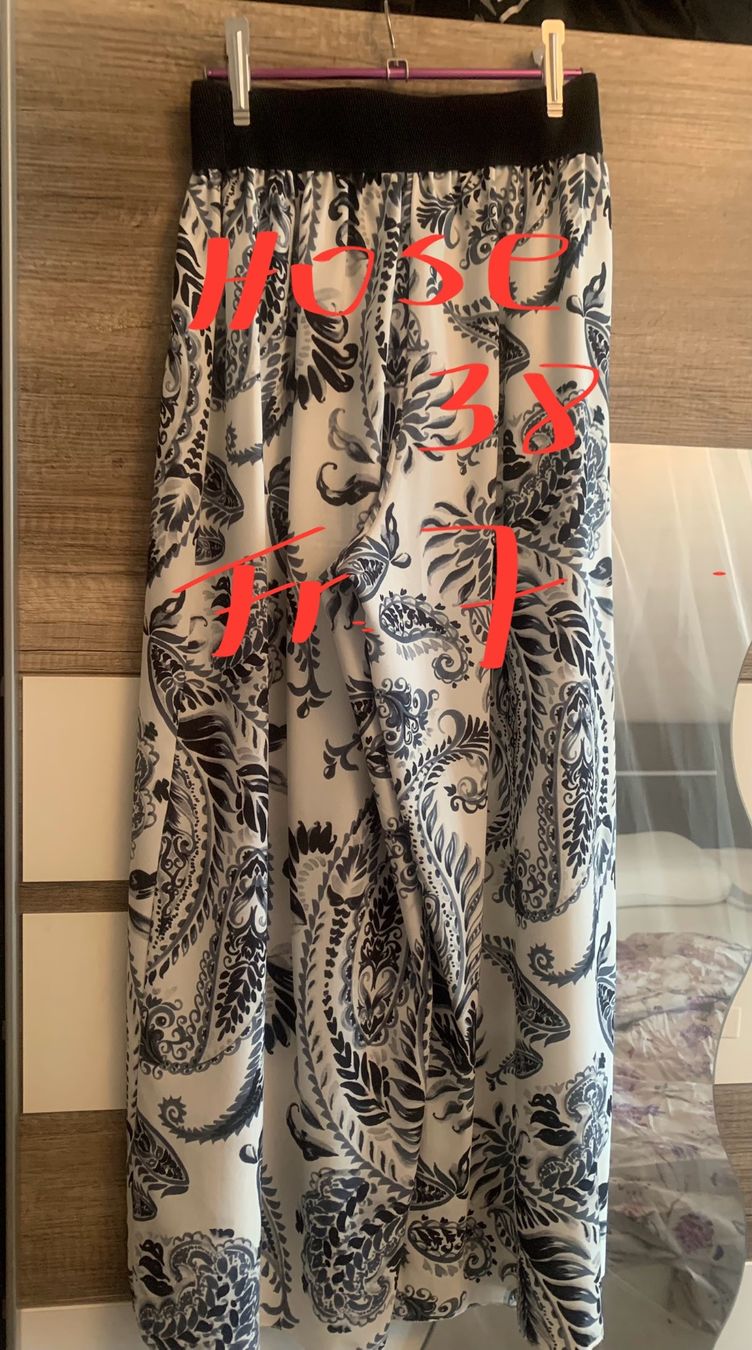Lots de vêtements: Damenoberbekleidung – D'occasion à Niederwil AG par jov_n85j 6