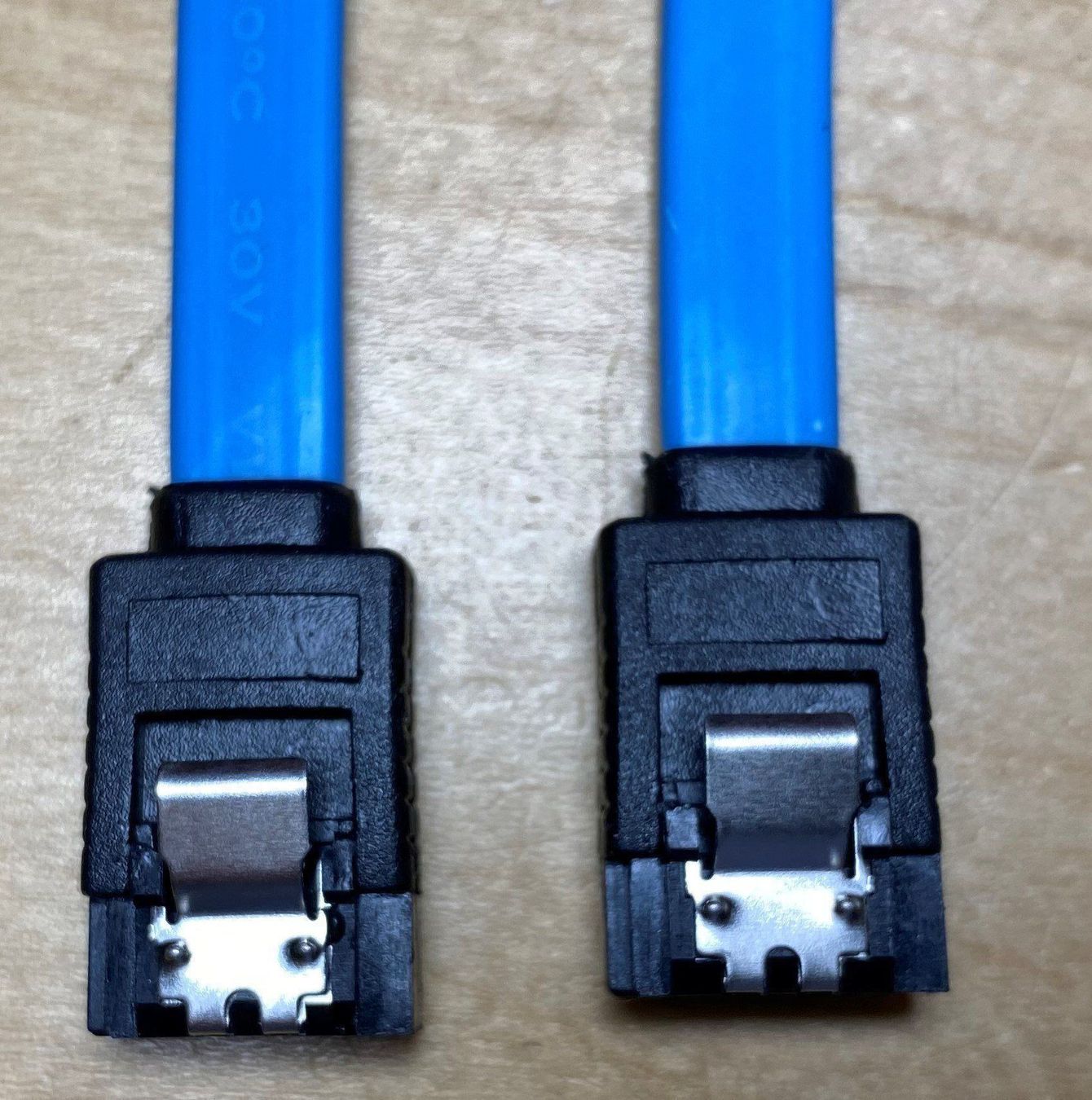 PC: 1 x SATA data Kabel, 0.5m 6GB/s blue – Nuovo e nell'imballaggio originale da Genestrerio venduto da DennoPC 3