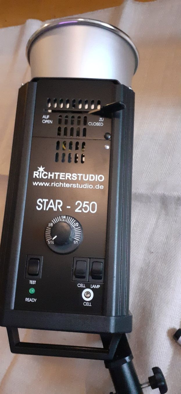Lampade: Richter Studio Star-250 Blitzleuchte - Top Zustand – Nuovo (secondo la descrizione) da Kilchberg ZH venduto da hobbysale01 2