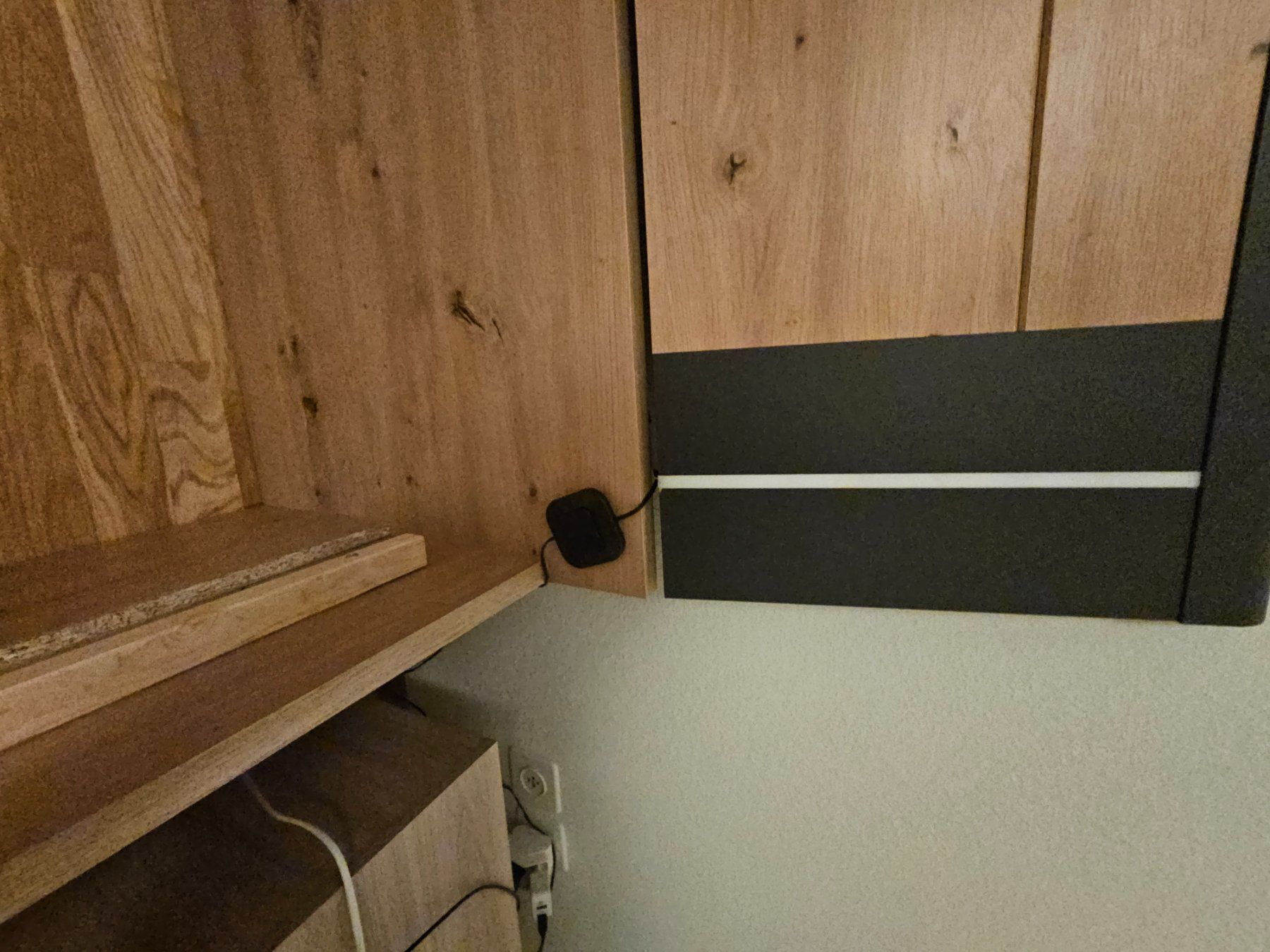 Mömax Letti: Stauraumbett Eiche mit Beleuchtung 180x200 – Nuovo (secondo la descrizione) da  venduto da  5