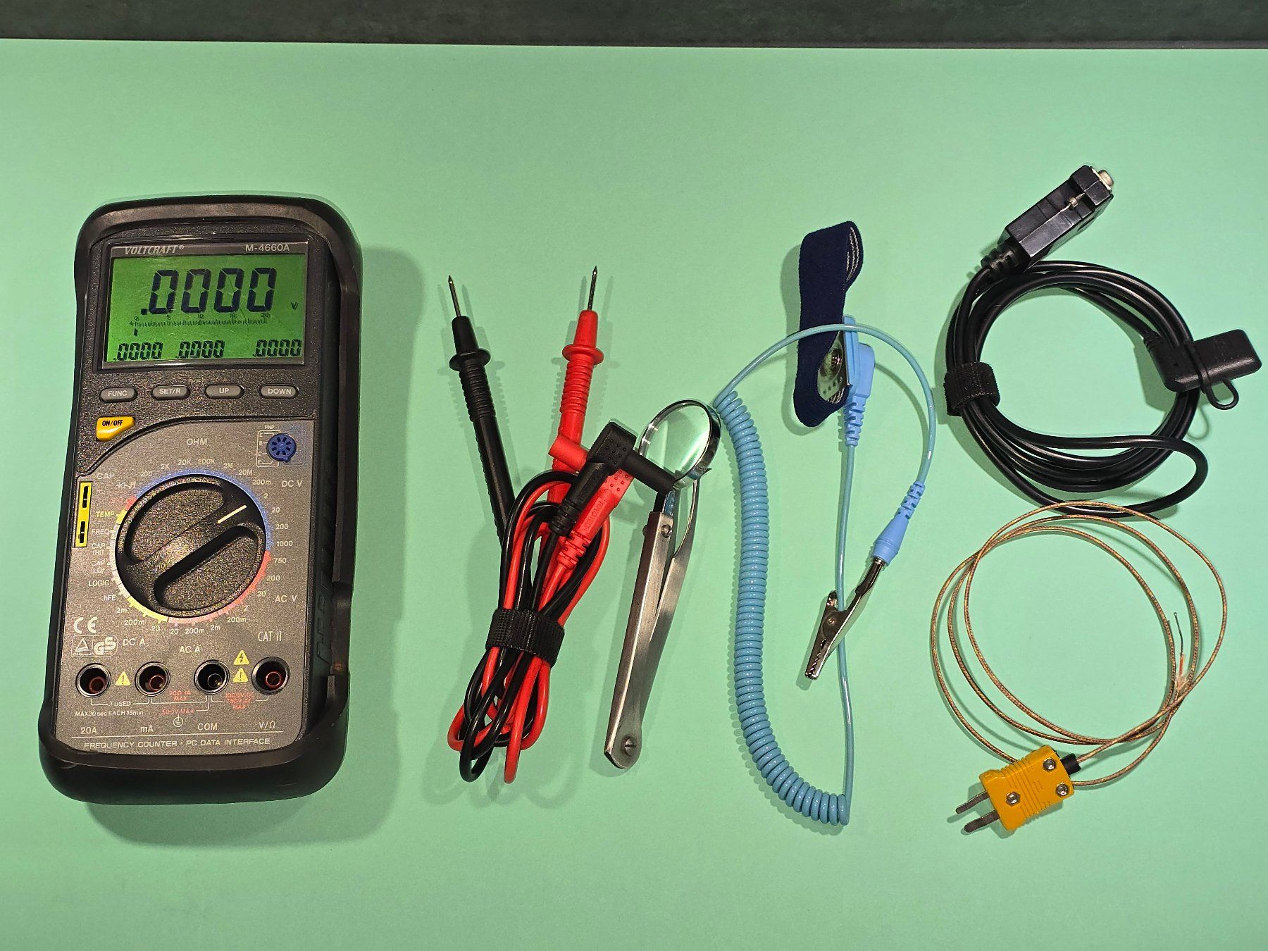 Voltcraft Misurare: Spitzenmultimeter Voltcraft M4660A von 2000, funktioniert! – Usato da Azmoos venduto da johanoes 2