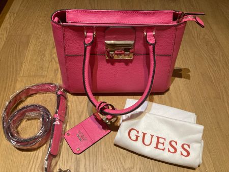 Handtasche Guess pink mit Schulterriemen gebraucht