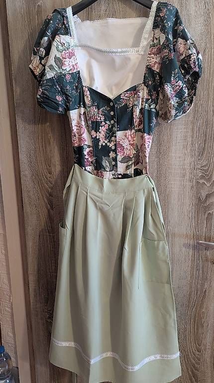 Vestiti: 4-teiliges Dirndl-Kleid – Nuovo (secondo la descrizione) da Reinach BL venduto da wphuli