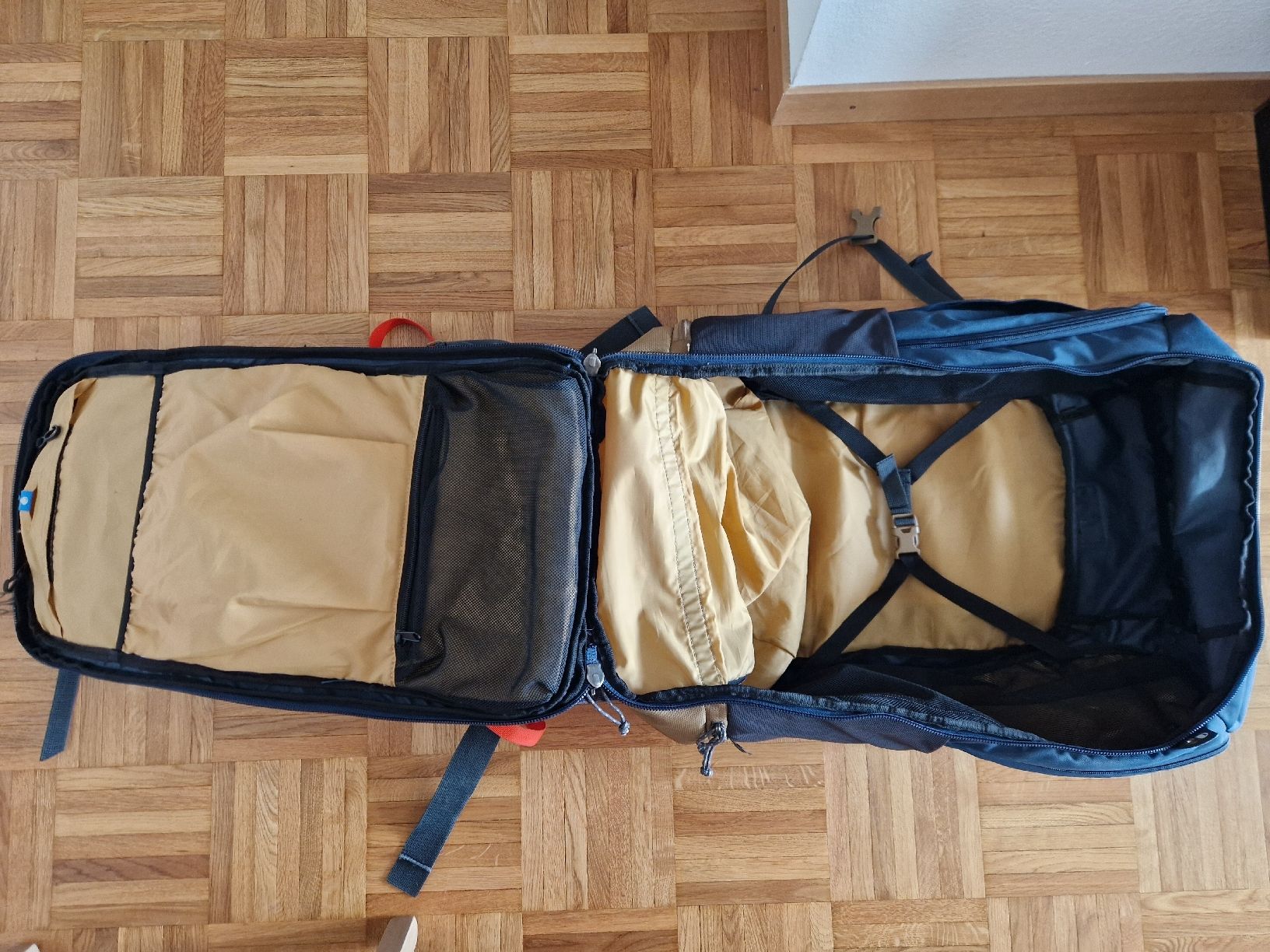 Decathlon Zaini: Sac à dos de voyage Forclaz 70L – Usato da Lausanne venduto da mgo_yx25 4