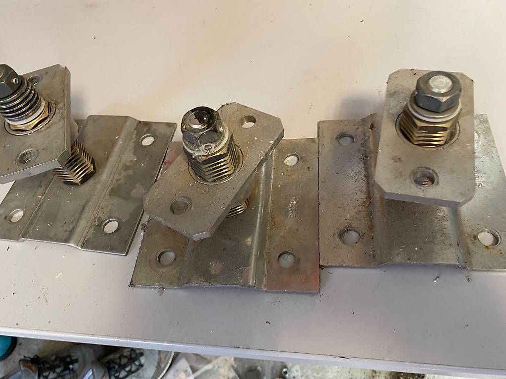 Altri mobili: Inox und Eisen Füsse – Usato da Flumenthal venduto da joe1965 1