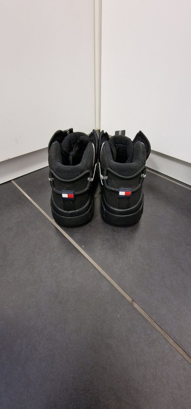 Tommy Hilfiger Scarpe da donna: Tommy Hilfiger Schuhe – Usato da Oftringen venduto da bin_2wk8 2