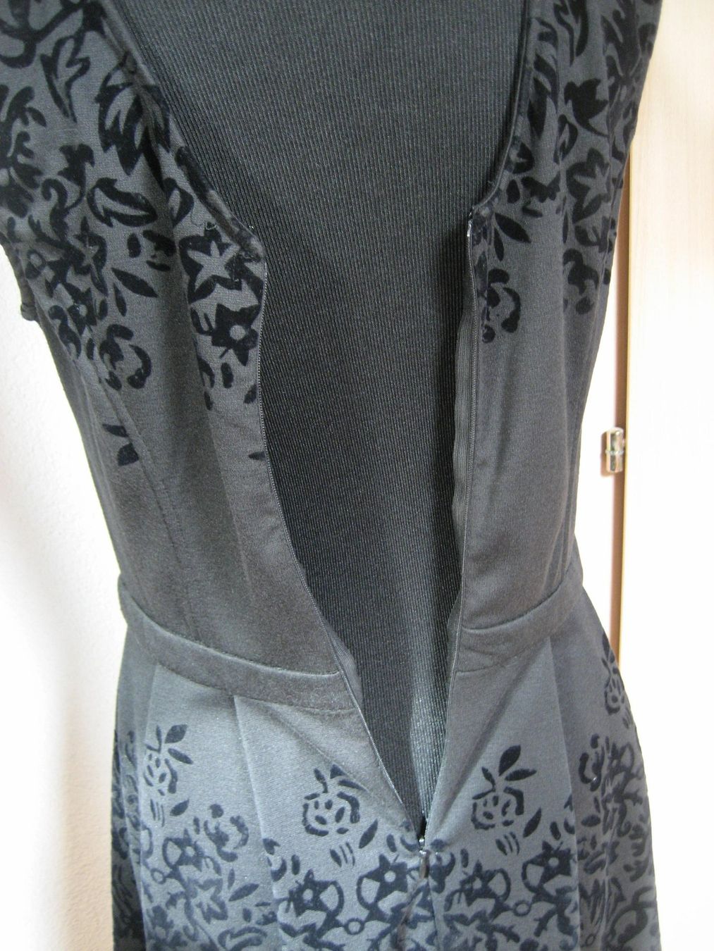 Vestiti: Robe French Kiss taille L – Nuovo (secondo la descrizione) da Delémont venduto da marryb 7