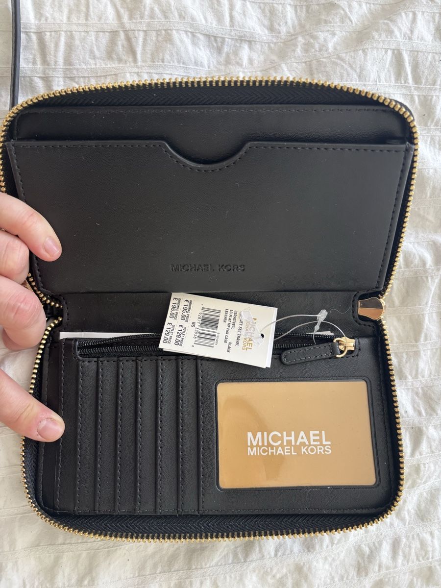 Altro per bambini: Michael Kors Black Leather Wallet - Stylish and Compact – Nuovo e nell'imballaggio originale da Au ZH venduto da Pkk5 1