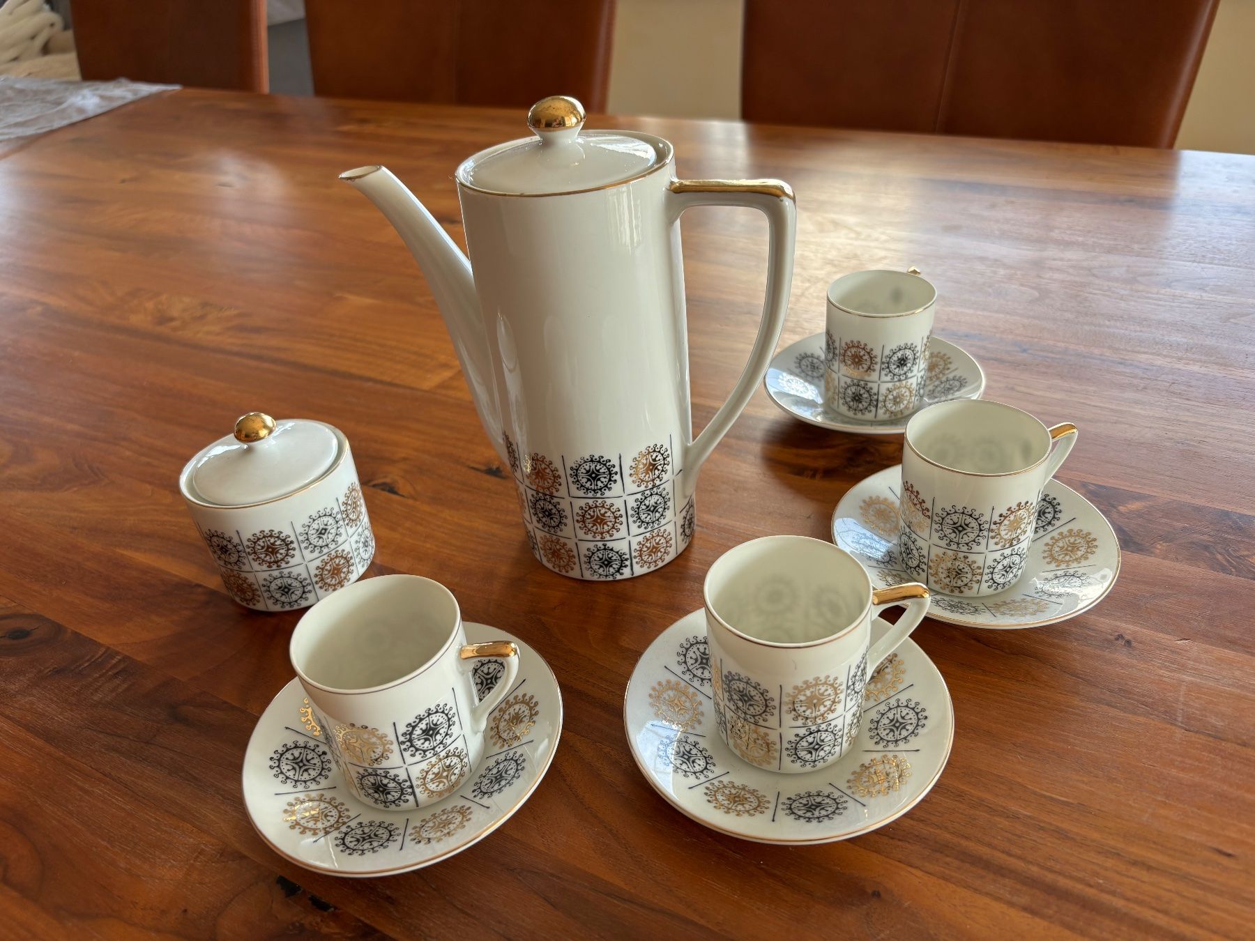 Set di piatti: Antiker Mokkaservice – Nuovo e nell'imballaggio originale da Balsthal venduto da Uroby
