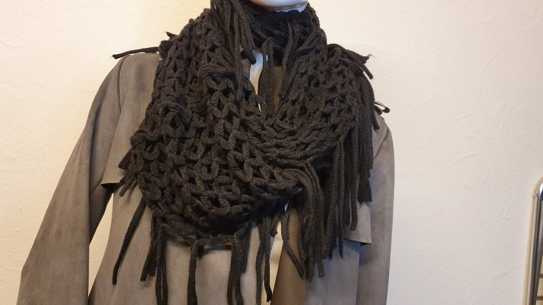 Foulards, Tücher & Schals: 🌺Vintage Rundschal🌺 – Gebraucht aus Wald ZH von Martin79