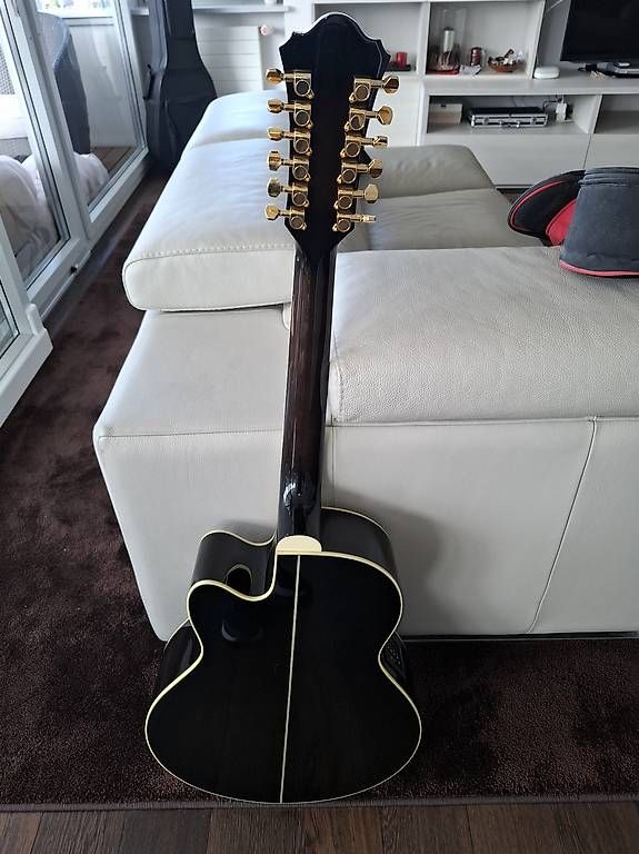 Strumenti musicali: CHITARRA ACUSTICA DI PREGIO – Usato da Pregassona venduto da mas_w9f5