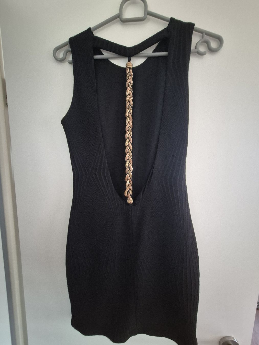 Kleider: Schwarzes kurzes elegantes Kleid – Neu (gemäss Beschreibung) aus Strengelbach von ich1.0 1