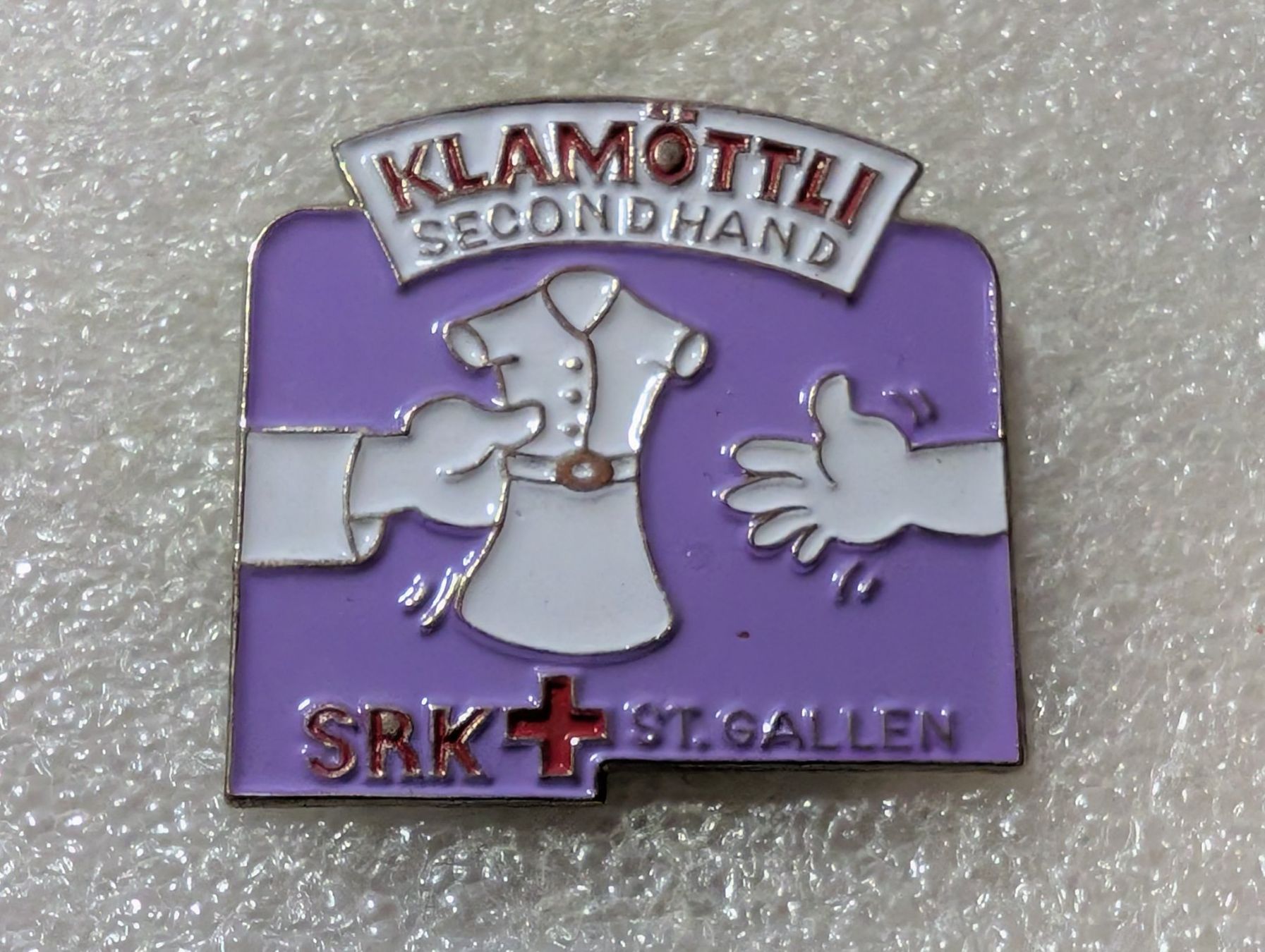 Placchette & Badge: Ansteckpin 139: Klamöttli – Usato da Oppligen venduto da Pin-Fall-Shop