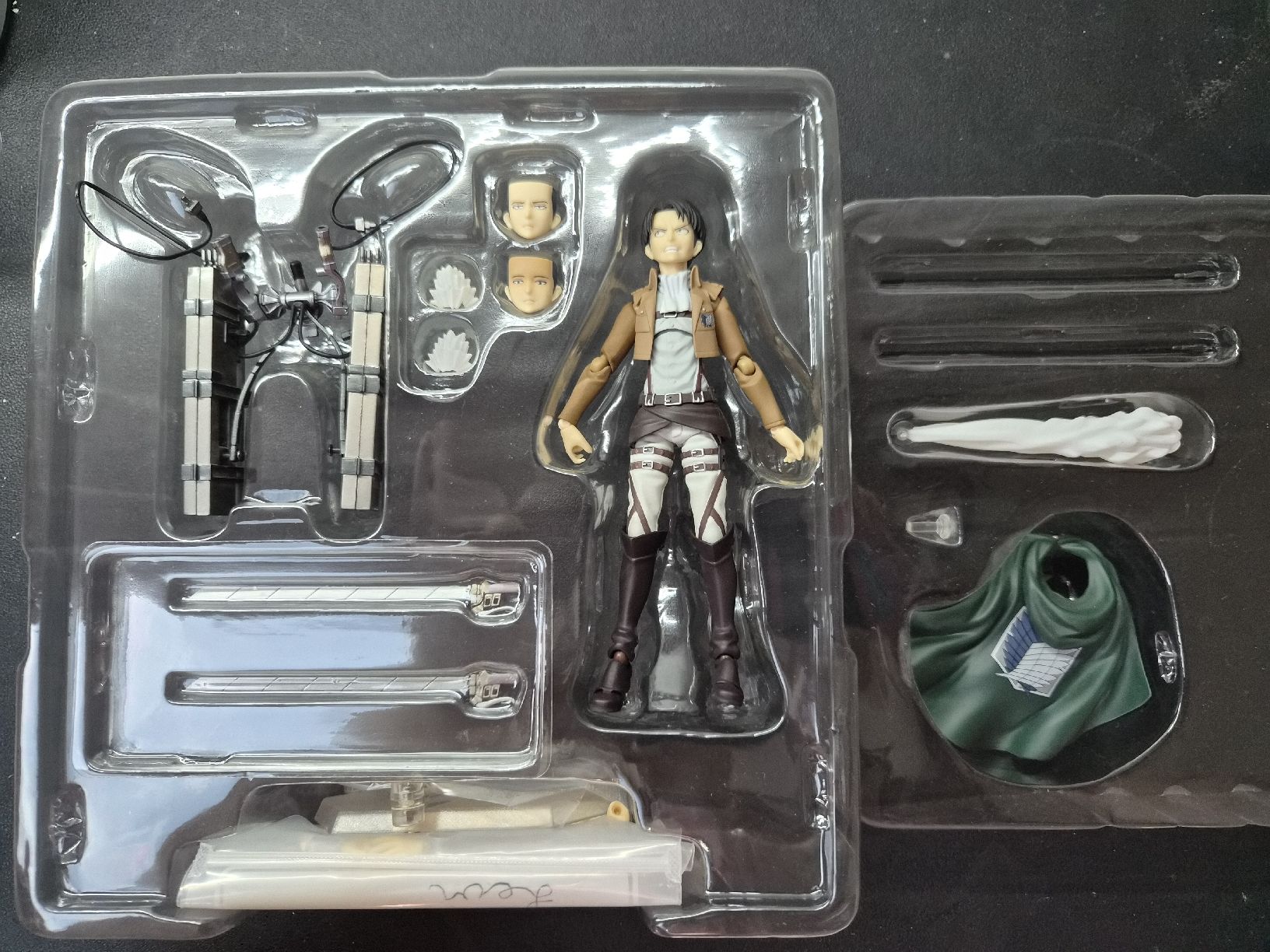 Max Factory Figuren: Original Figma Attack on Titan Sammlung 4 Stück – Gebraucht aus Goldiwil (Thun) von Looore 4