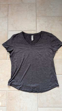 Yogalicious t-shirt dark grey women M