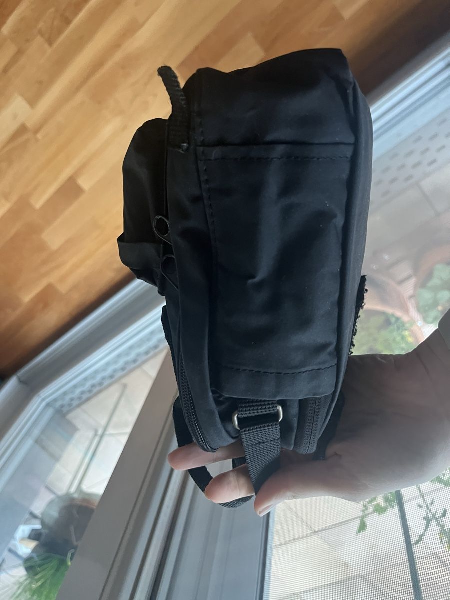 Fjällräven Borse: Umhängetasche Kanken Sling Schwarz – Nuovo (secondo la descrizione) da Oberarth venduto da pau_h8rf 5