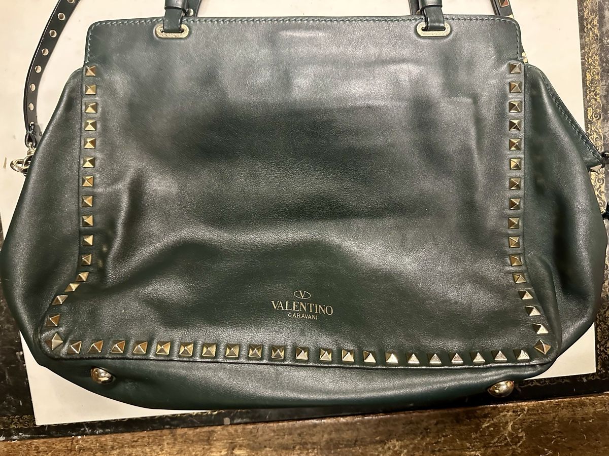 Valentino Taschen für Damen: Sac à main Valentino Garavani Rockstud cuir vert. – Gebraucht aus Genève von Tom6 1