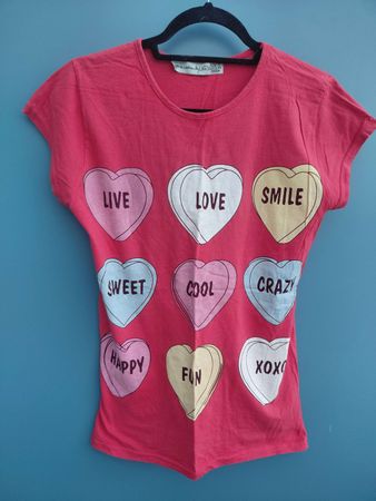 T-Shirt mit Herzen-Print, Grösse L, Sommer-Look 🍓