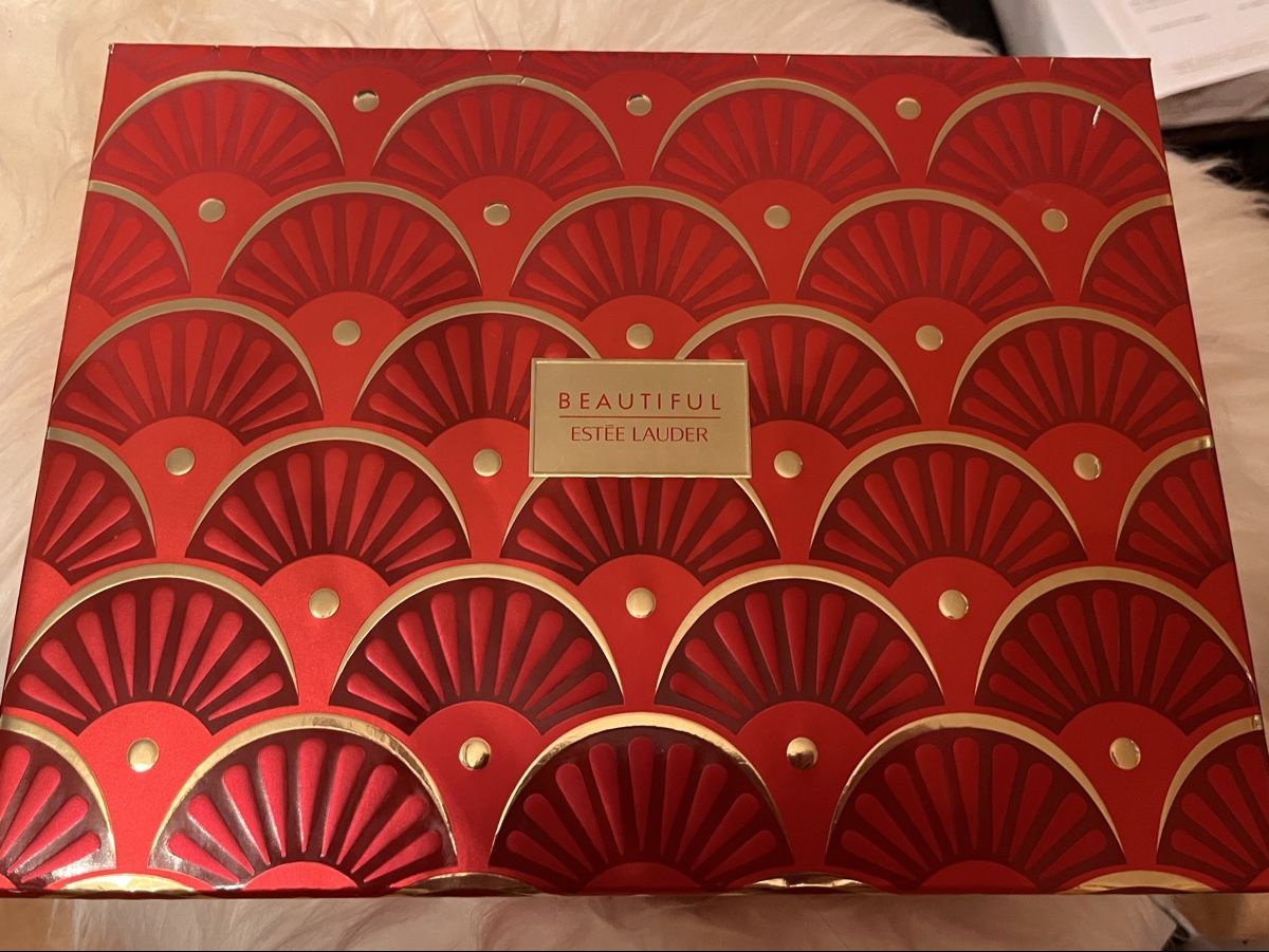 Estée Lauder Profumi & Eau de Toilette: Coffret Estée Lauder Beautiful – Nuovo e nell'imballaggio originale da Gurmels venduto da roggmae