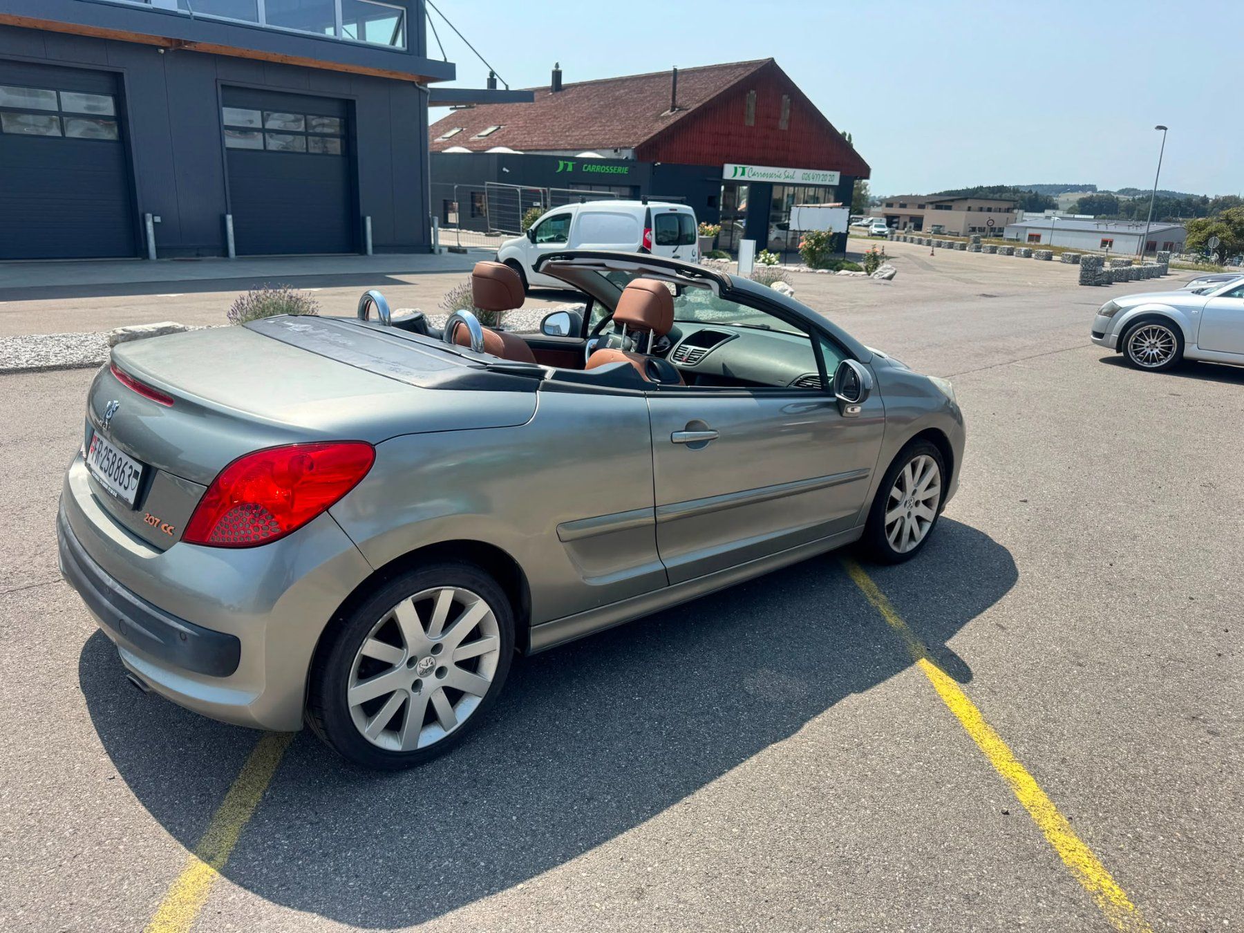 Peugeot Automobili: Peugeot 207 CC cabriolet – Usato da Chénens venduto da RDAUTO 7