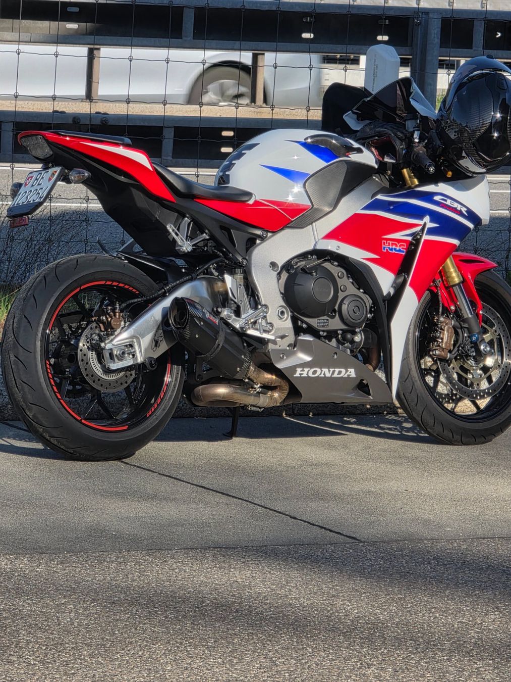 Honda Strada: Top Honda CBR 1000 RR Fireblade  ABS – Nuovo (secondo la descrizione) da urtenen schönbühl venduto da yal_jmc2