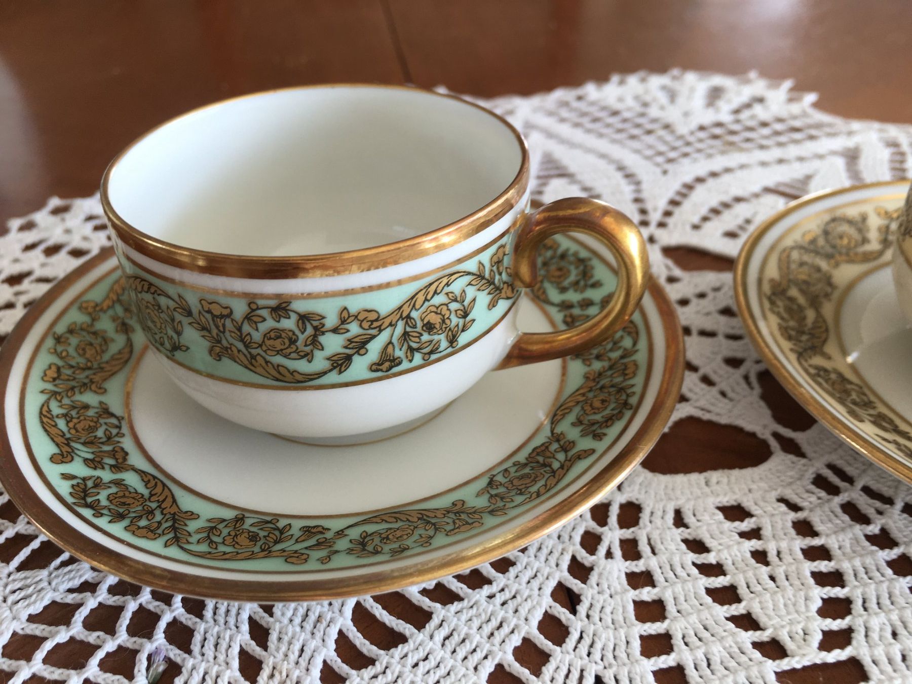 Tazze: 2 Espressotässchen Limoges, hellgelb, hellgrün – Usato da Eich venduto da Jokove63 2