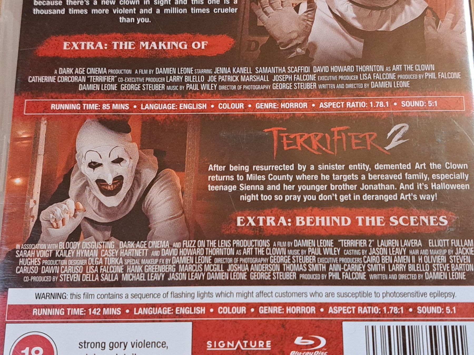Tutti i DVDs: Blu-Ray Terrifier und Terrifier 2, The Bloody Double – Nuovo (secondo la descrizione) da Unterseen venduto da Kanica 4
