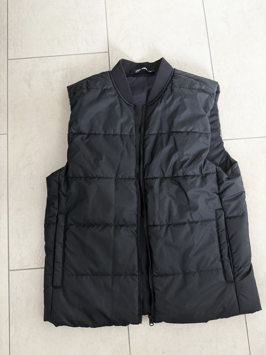 Zara Herren Weste, Schwarz, Grösse M (Gebraucht) in Tuggen für