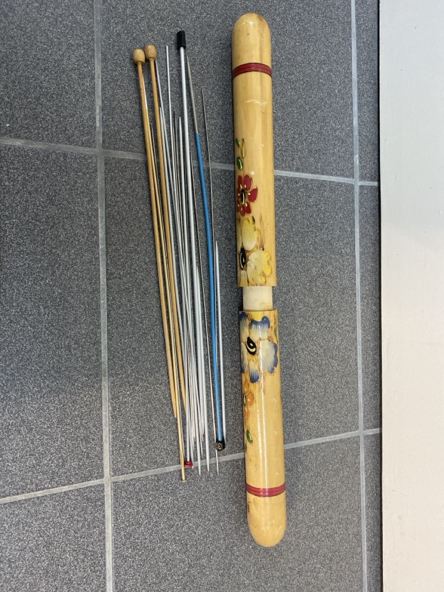 Ferri: Stricknadeln verschiedene Grössen – Usato da Wettingen venduto da vpr_9gz6