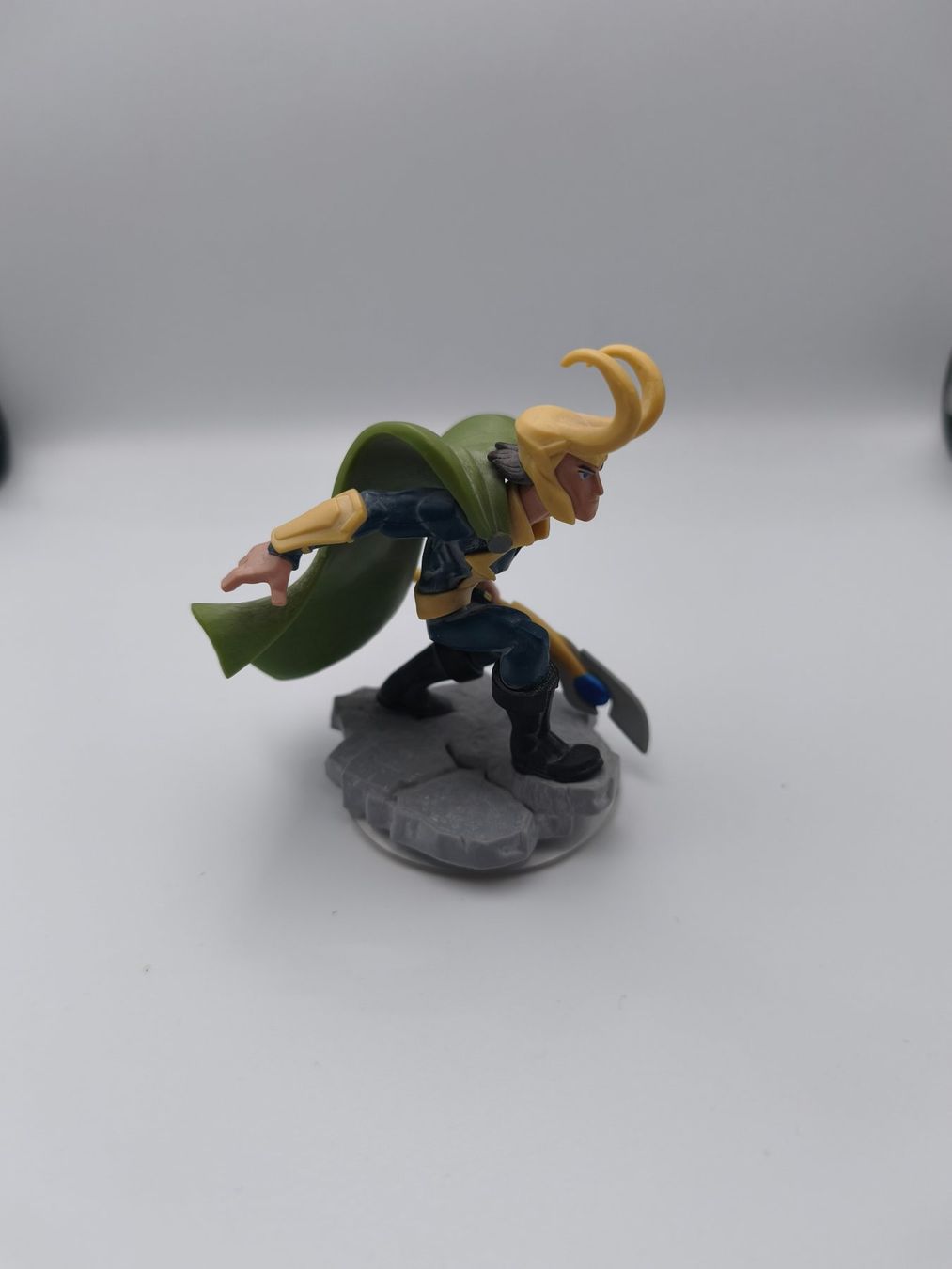 Disney Figuren: Disney Infinity Marvel Figur Loki – Gebraucht aus Kloten von SuperRetroPixels 1